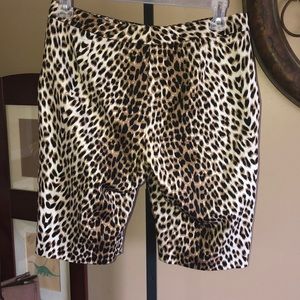 Boston Proper Shorts - Boston proper leopard print Bermuda shorts Boston Proper Shorts - Boston proper leopard print Bermuda shorts